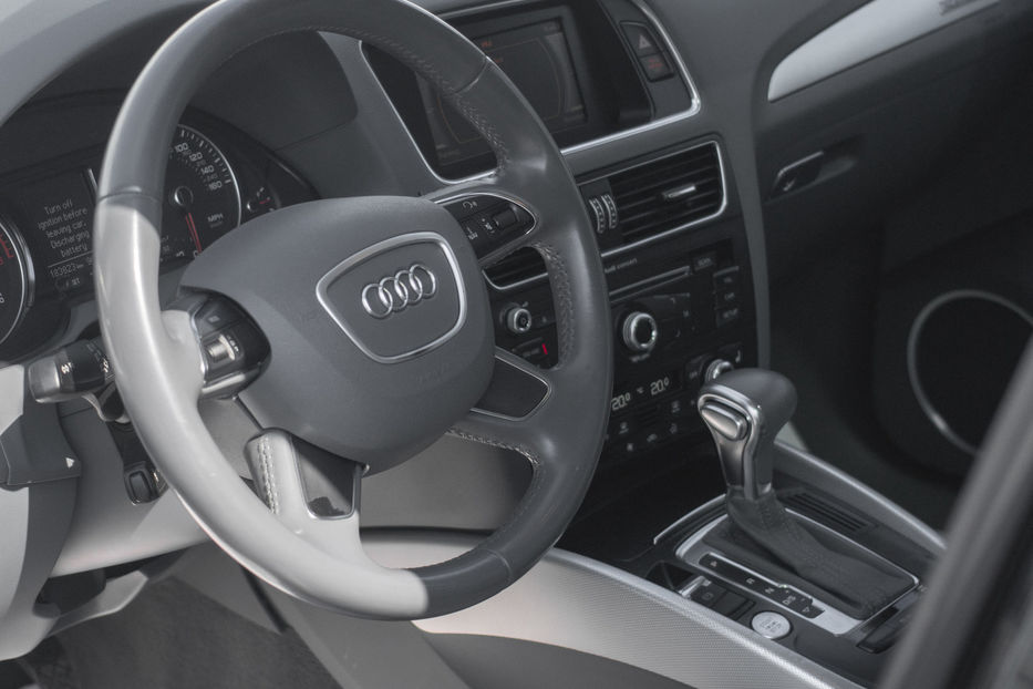 Продам Audi Q5 Premium 2012 года в Черновцах