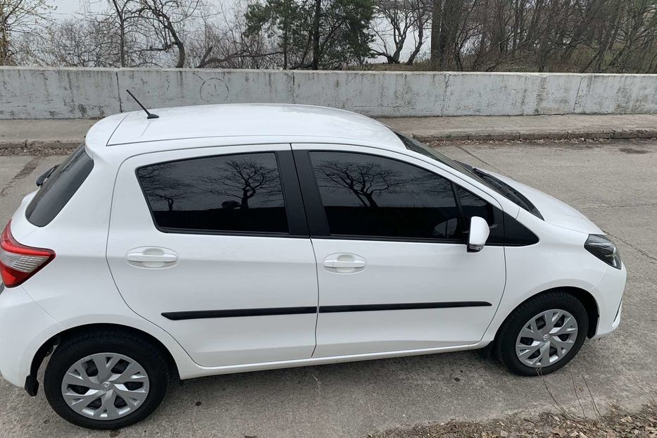 Продам Toyota Yaris Максимальна, автомат 1.5  2018 года в Львове