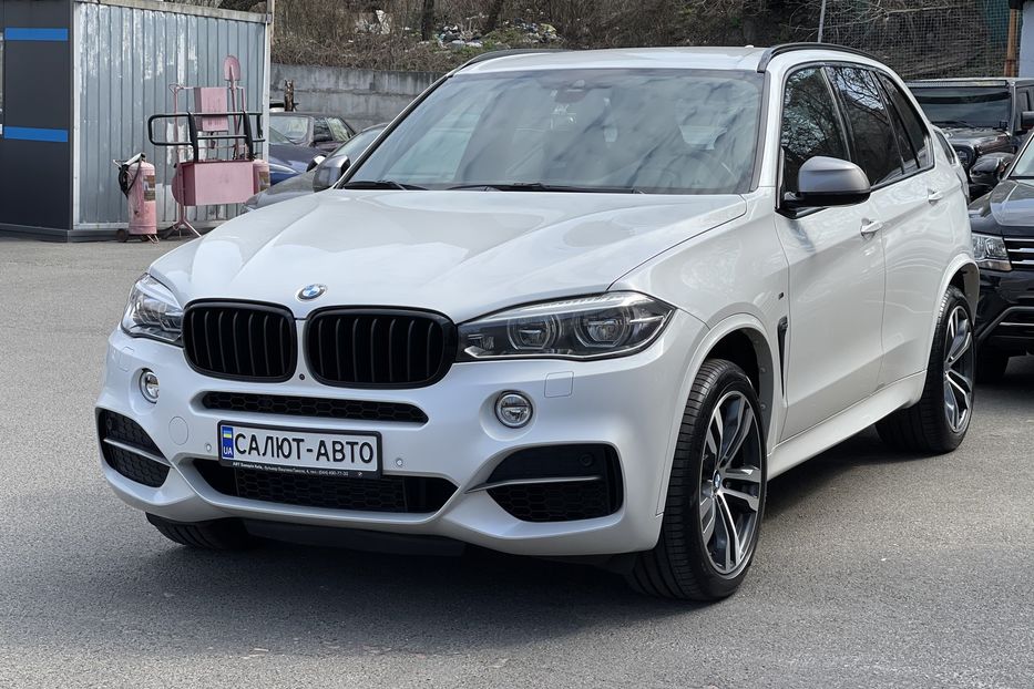 Продам BMW X5 M 50D 2016 года в Киеве