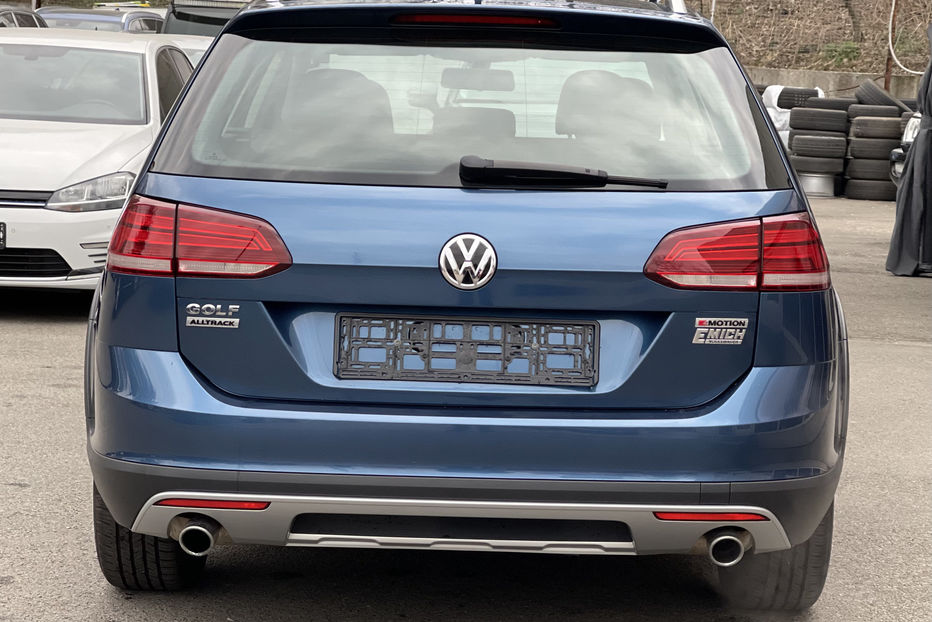 Продам Volkswagen Golf VII ALLTRACK 2019 года в Киеве