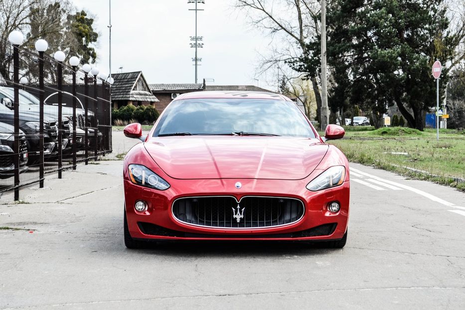 Продам Maserati GranTurismo S 2009 года в Киеве