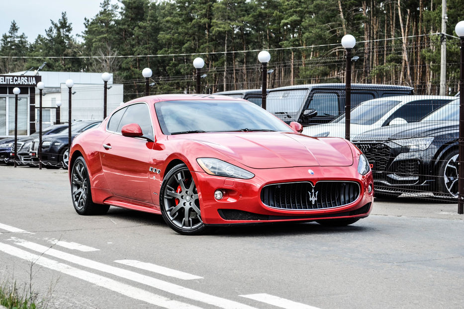 Продам Maserati GranTurismo S 2009 года в Киеве