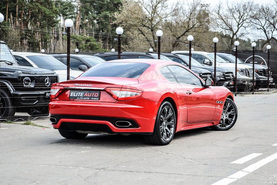 Продам Maserati GranTurismo S 2009 года в Киеве