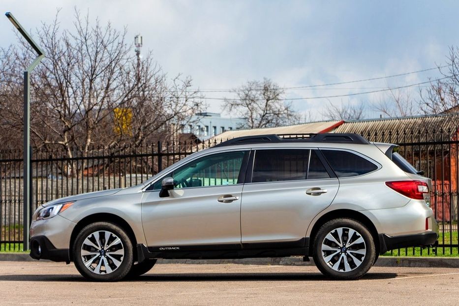 Продам Subaru Outback 2015 года в Днепре