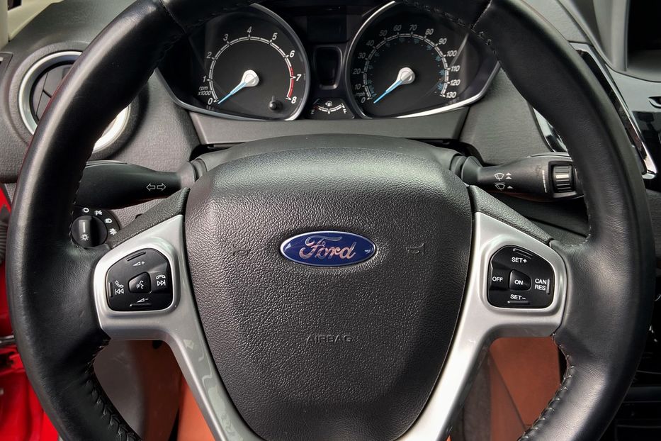 Продам Ford Fiesta 2014 года в Одессе