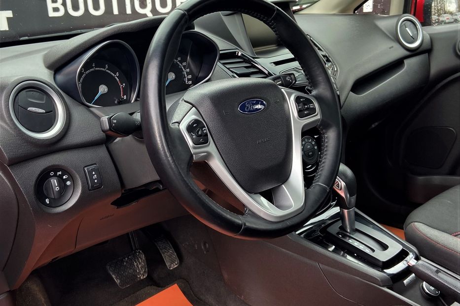 Продам Ford Fiesta 2014 года в Одессе