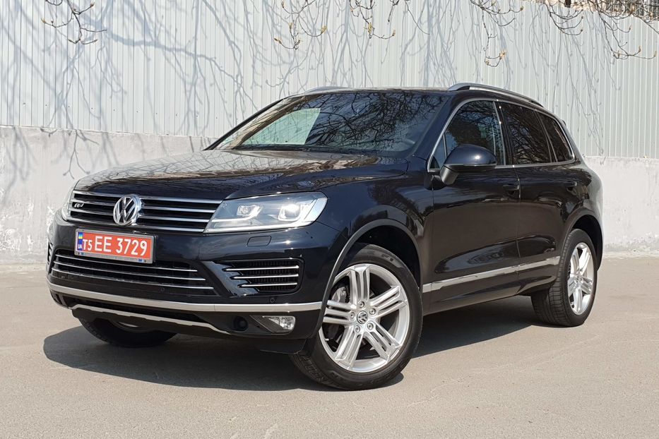 Продам Volkswagen Touareg R-Line 2015 года в Киеве