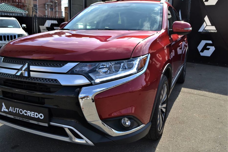 Продам Mitsubishi Outlander 2018 года в Киеве