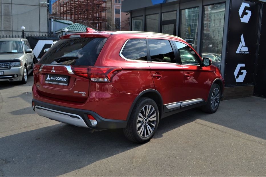 Продам Mitsubishi Outlander 2018 года в Киеве