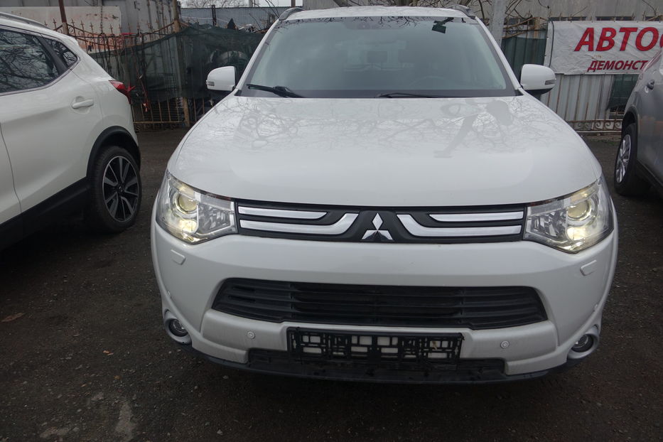 Продам Mitsubishi Outlander OFFiCiAL 2013 года в Одессе