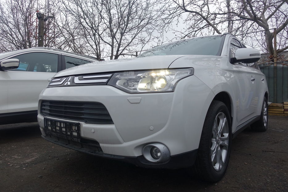 Продам Mitsubishi Outlander OFFiCiAL 2013 года в Одессе