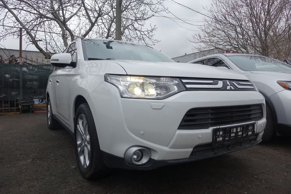 Продам Mitsubishi Outlander OFFiCiAL 2013 года в Одессе