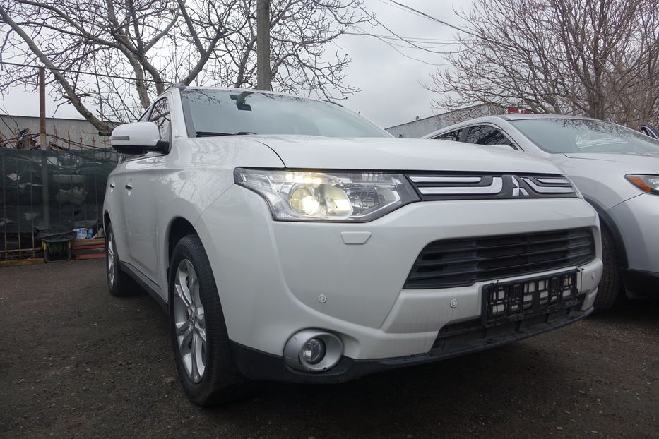 Продам Mitsubishi Outlander OFFiCiAL 2013 года в Одессе