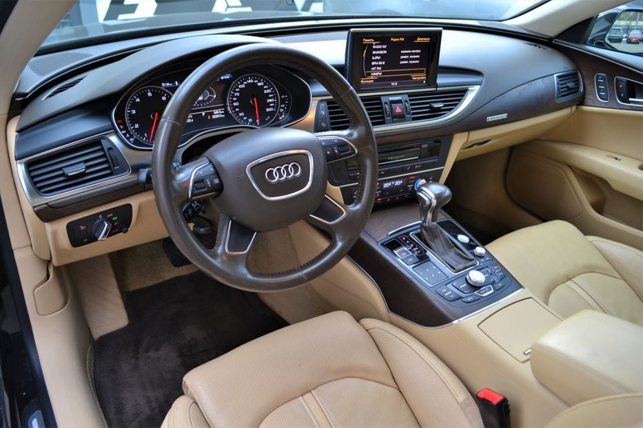 Продам Audi A7 2011 года в Киеве