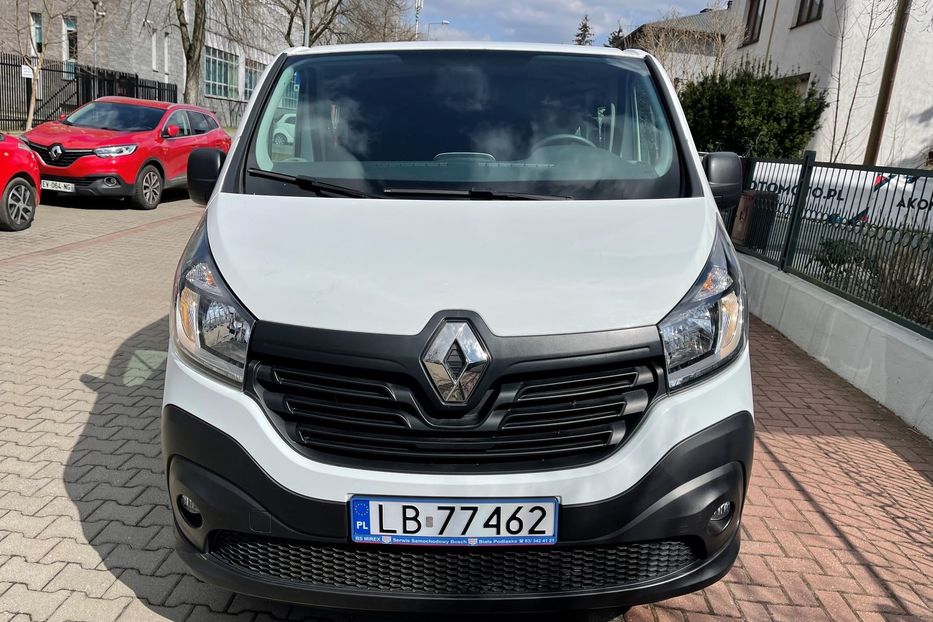 Продам Renault Trafic пасс. 1.6 L2H1 6 Мест (НА КОРДОНІ) 2018 года в г. Умань, Черкасская область