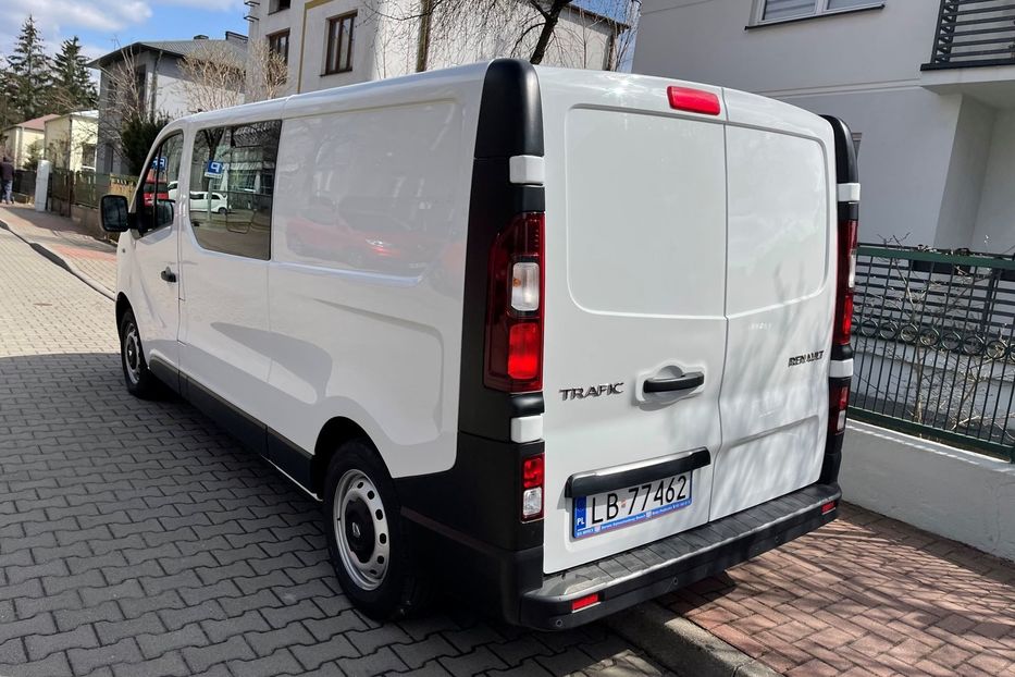 Продам Renault Trafic пасс. 1.6 L2H1 6 Мест (НА КОРДОНІ) 2018 года в г. Умань, Черкасская область