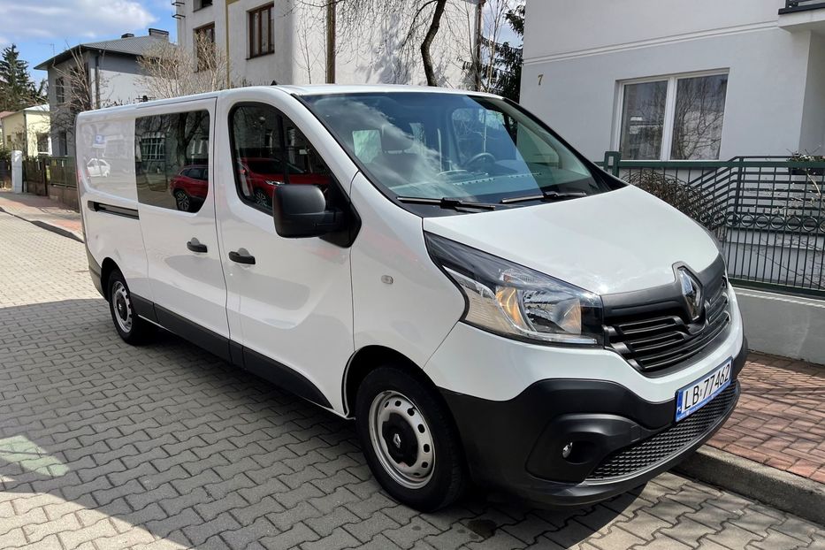 Продам Renault Trafic пасс. 1.6 L2H1 6 Мест (НА КОРДОНІ) 2018 года в г. Умань, Черкасская область