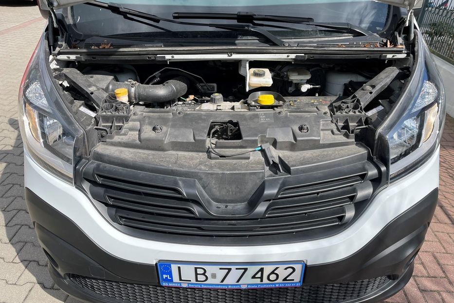 Продам Renault Trafic пасс. 1.6 L2H1 6 Мест (НА КОРДОНІ) 2018 года в г. Умань, Черкасская область