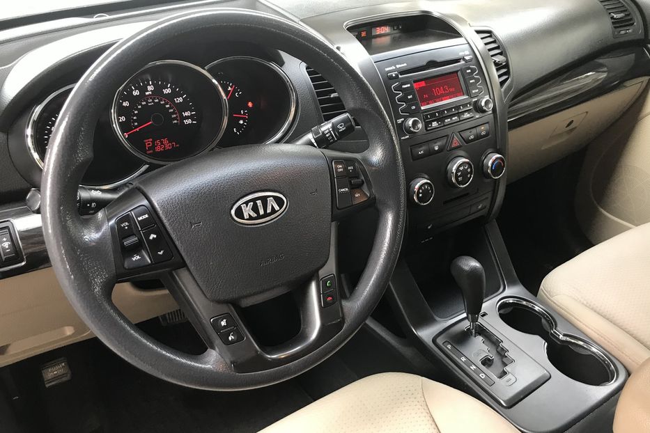 Продам Kia Sorento 4WD 2010 года в Одессе