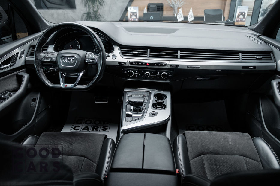 Продам Audi Q7 S-line 2016 года в Одессе