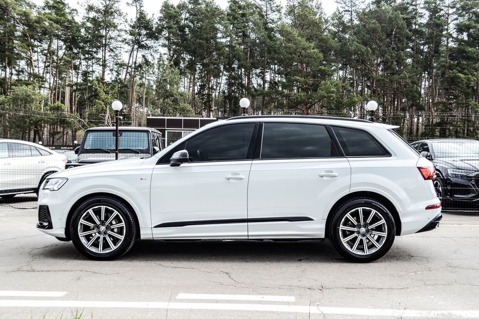 Продам Audi Q7 S-Line  2021 года в Киеве