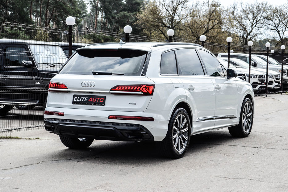 Продам Audi Q7 S-Line  2021 года в Киеве