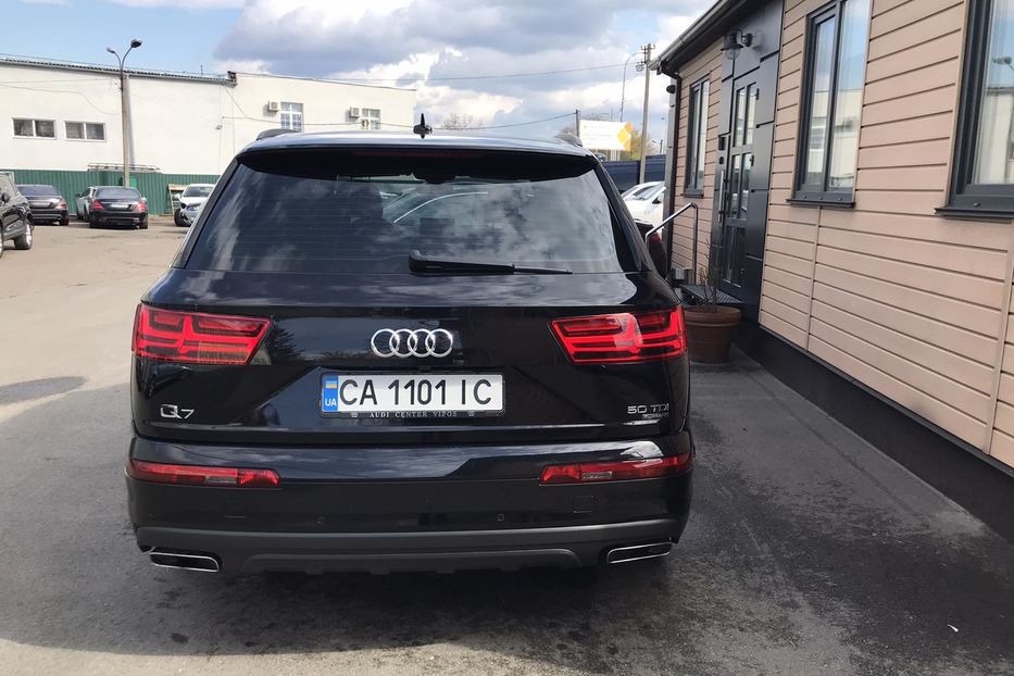 Продам Audi Q7 3.0 TDI S-Line 2018 года в Киеве