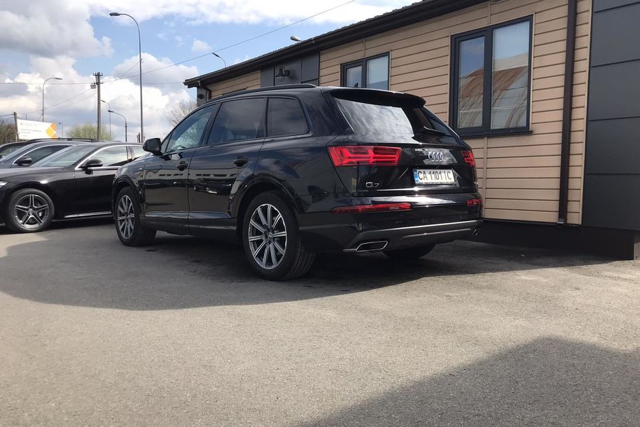 Продам Audi Q7 3.0 TDI S-Line 2018 года в Киеве