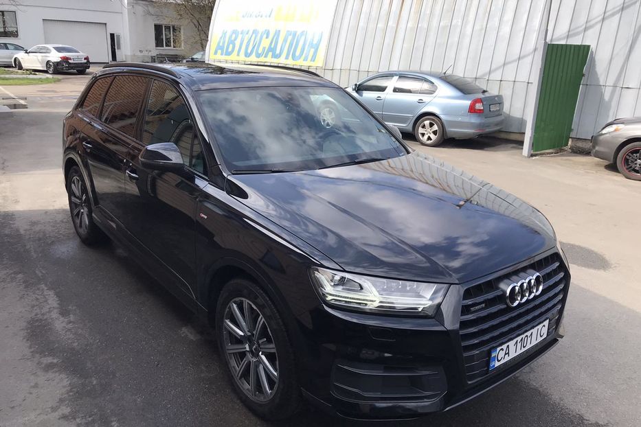 Продам Audi Q7 3.0 TDI S-Line 2018 года в Киеве