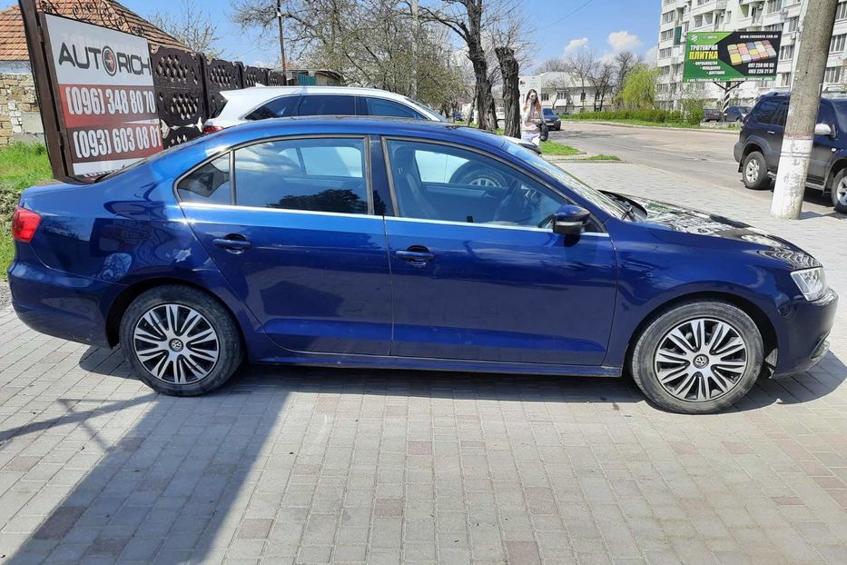 Продам Volkswagen Jetta 2.5 газ 2013 года в Николаеве