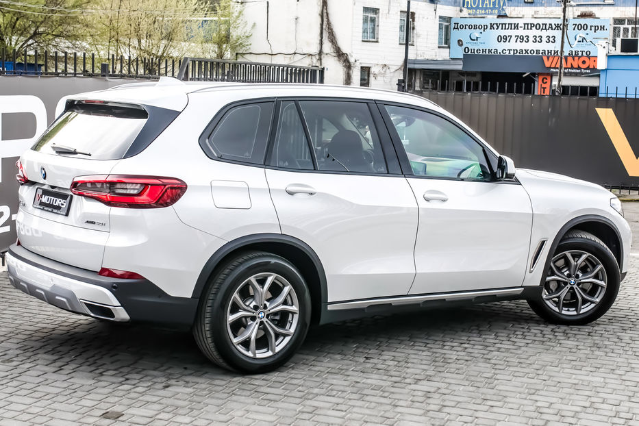 Продам BMW X5 40i Xdrive 2018 года в Киеве