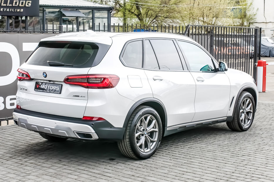 Продам BMW X5 40i Xdrive 2018 года в Киеве