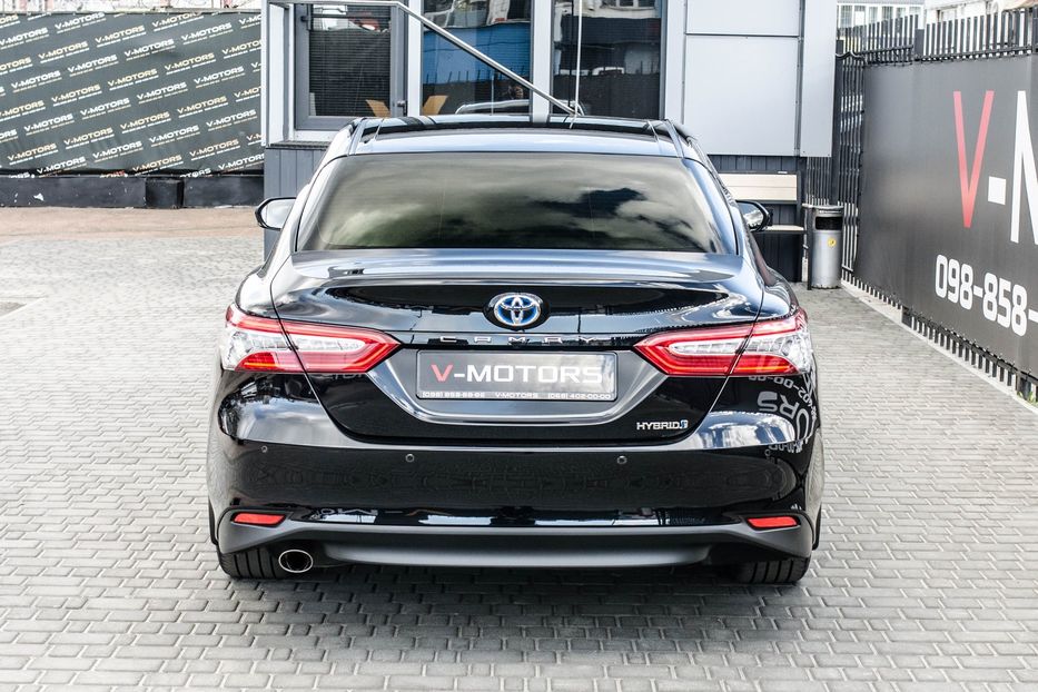 Продам Toyota Camry 2.5 Hybrid Premium 2020 года в Киеве