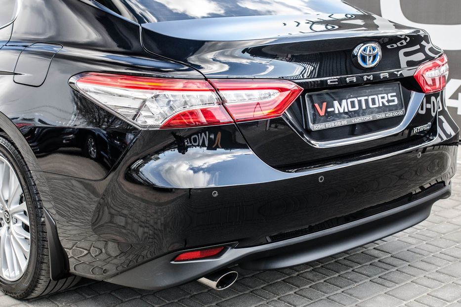 Продам Toyota Camry 2.5 Hybrid Premium 2020 года в Киеве