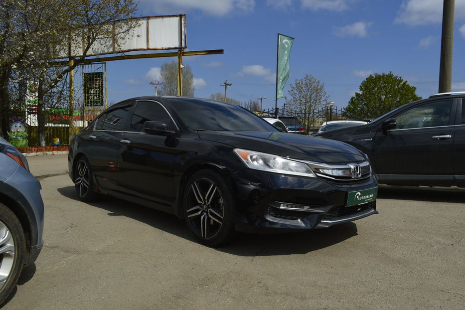 Продам Honda Accord sport 2017 года в Одессе