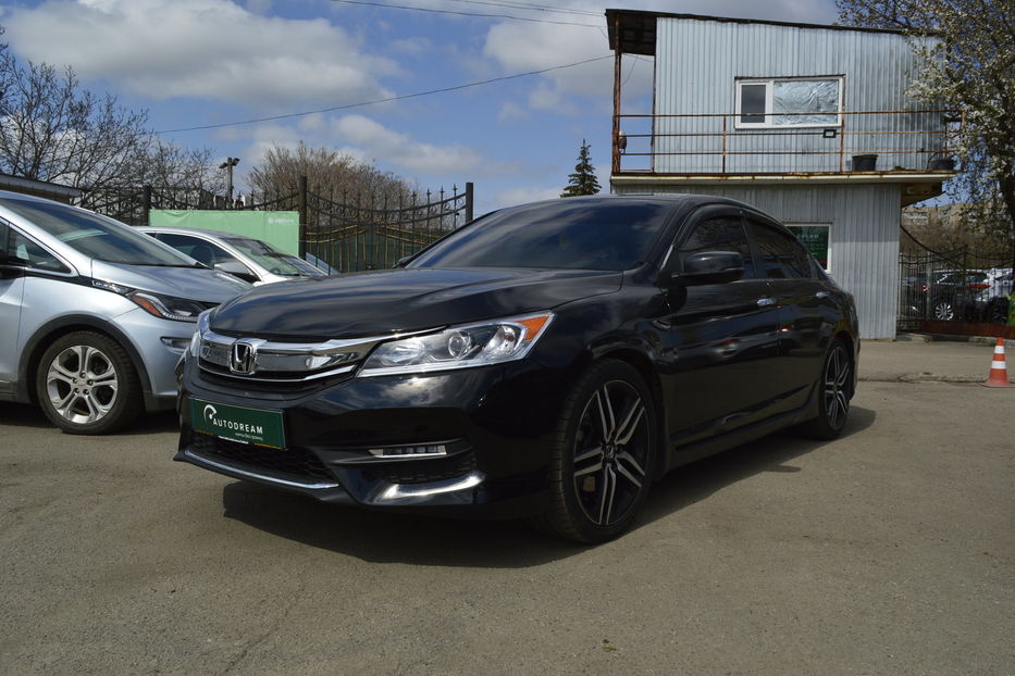 Продам Honda Accord sport 2017 года в Одессе