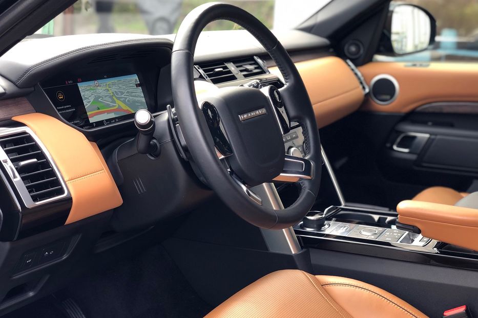 Продам Land Rover Discovery Luxury HSE 306 л.с. 2019 года в Киеве