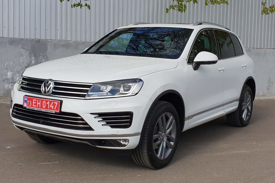 Продам Volkswagen Touareg R-LINE 2016 года в Киеве