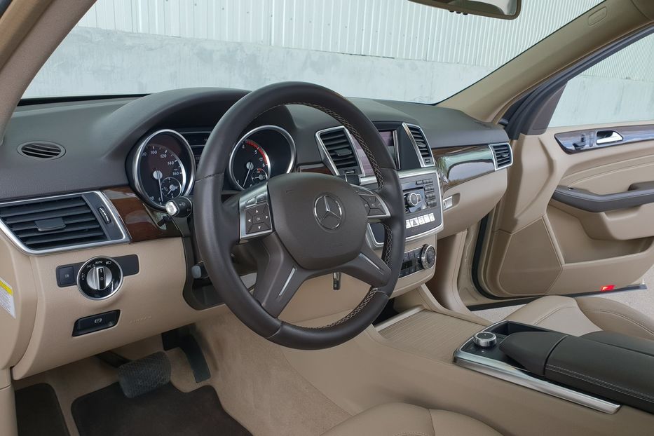 Продам Mercedes-Benz ML-Class 350 Diesel 2012 года в Киеве