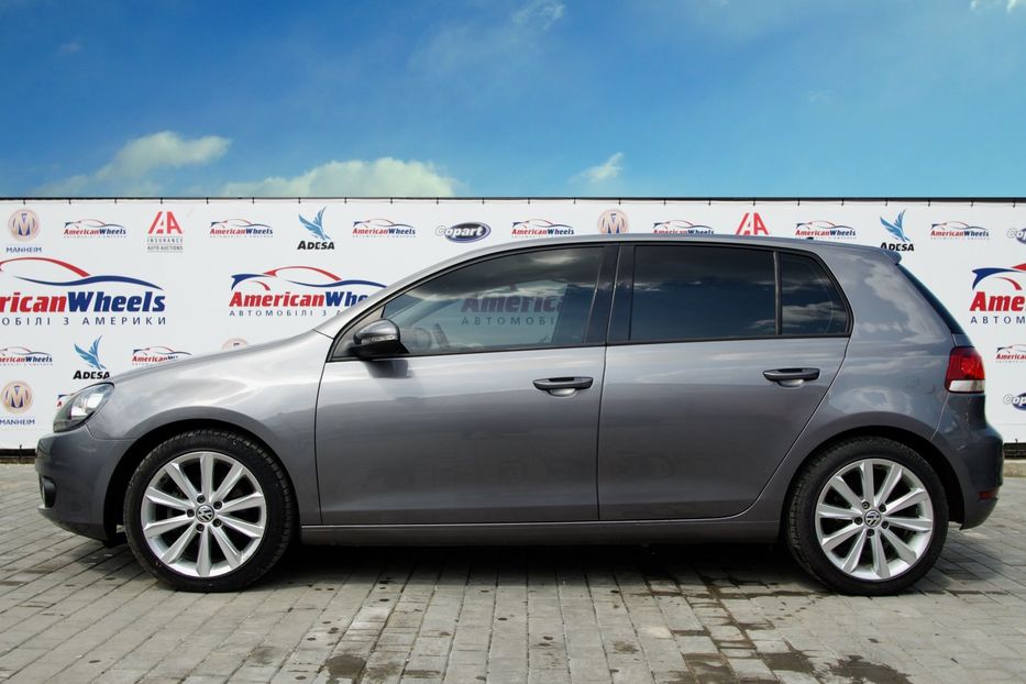 Продам Volkswagen Golf  VI 2013 года в Черновцах