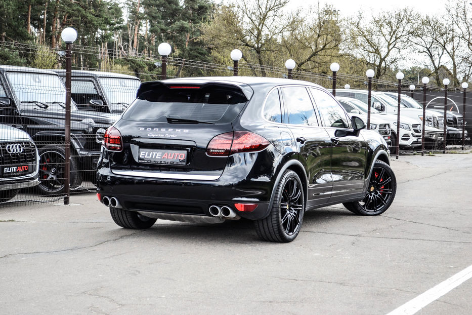 Продам Porsche Cayenne Turbo 2012 года в Киеве