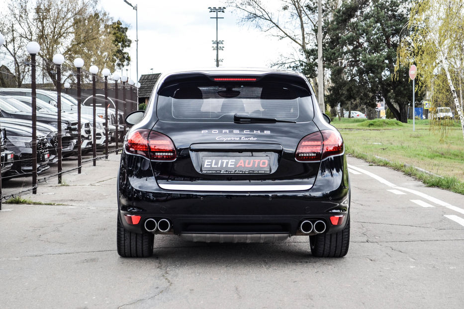 Продам Porsche Cayenne Turbo 2012 года в Киеве