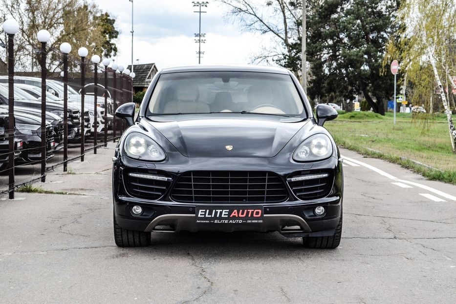 Продам Porsche Cayenne Turbo 2012 года в Киеве