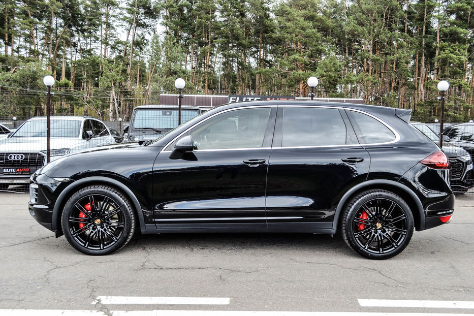 Продам Porsche Cayenne Turbo 2012 года в Киеве