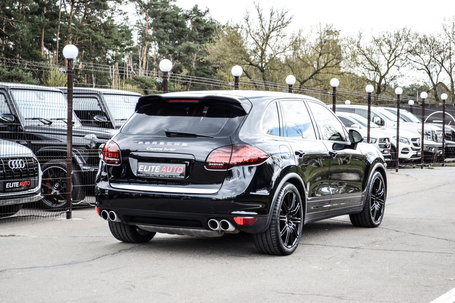 Продам Porsche Cayenne Turbo 2012 года в Киеве