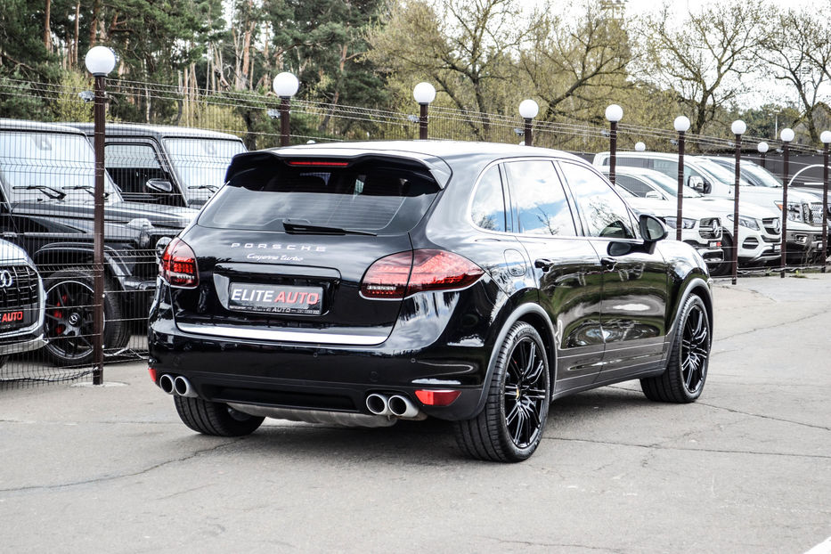 Продам Porsche Cayenne Turbo 2012 года в Киеве