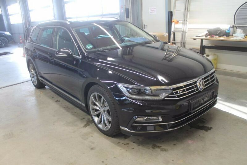 Продам Volkswagen Passat B8 R-Line 2016 года в Киеве