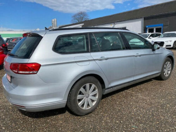 Продам Volkswagen Passat B8 2018 года в Киеве