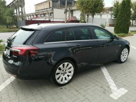 Продам Opel Insignia  Sports Tourer 2.0 CTDI eco 2014 года в Киеве