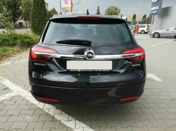 Продам Opel Insignia  Sports Tourer 2.0 CTDI eco 2014 года в Киеве